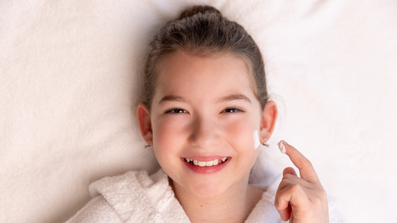 Teenie Gesichtsbehandlung